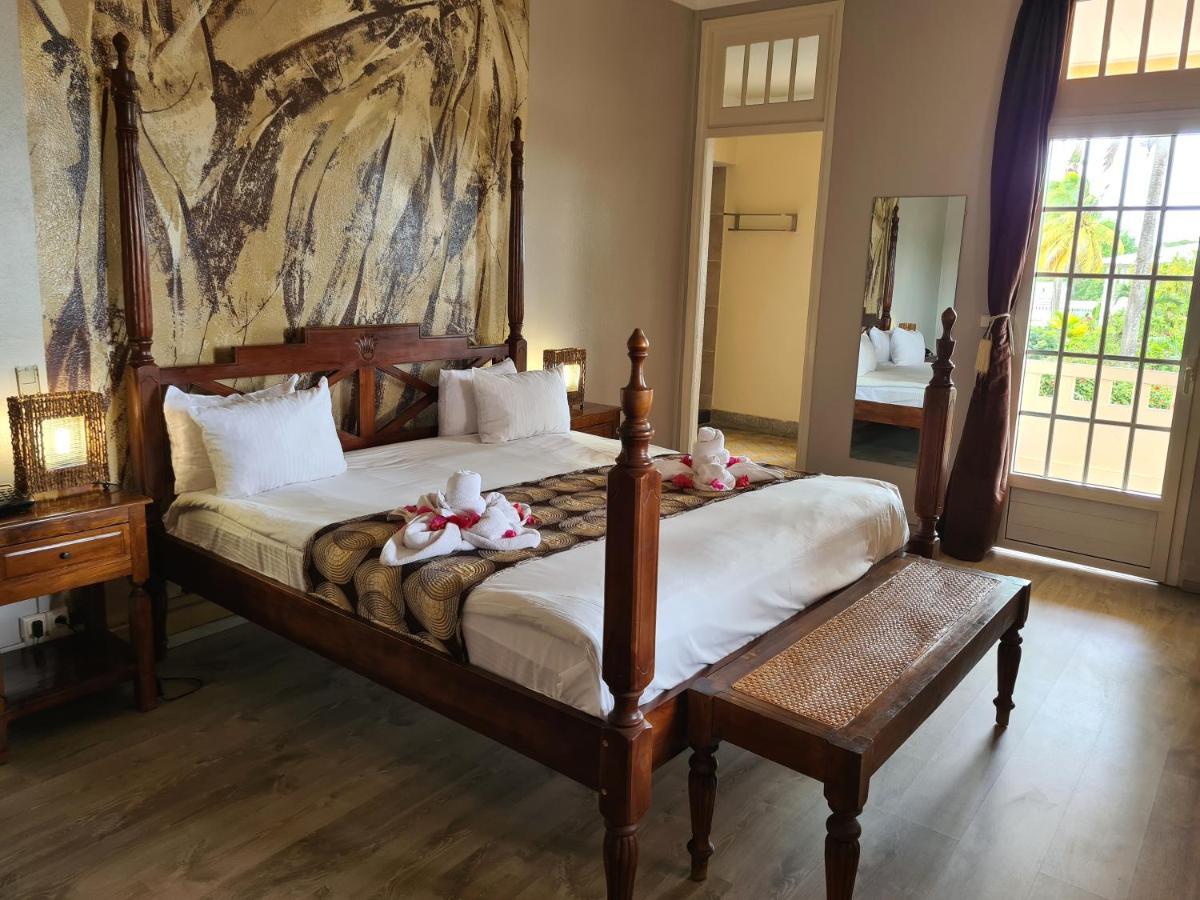 Habitation Du Comte Hotel Сент-Роз Екстериор снимка